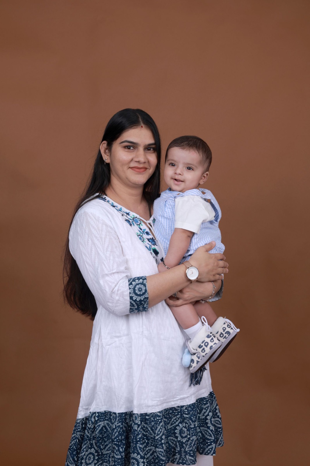 Parent and child engaged in conversation and eye contact